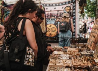 Things to Do This Weekend in Montgomery County (Oct. 16-18) People looking at a booth at a craft fair